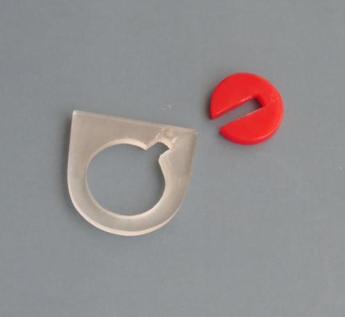 Bague en plexi modulable