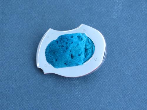 Broche éponge turquoise